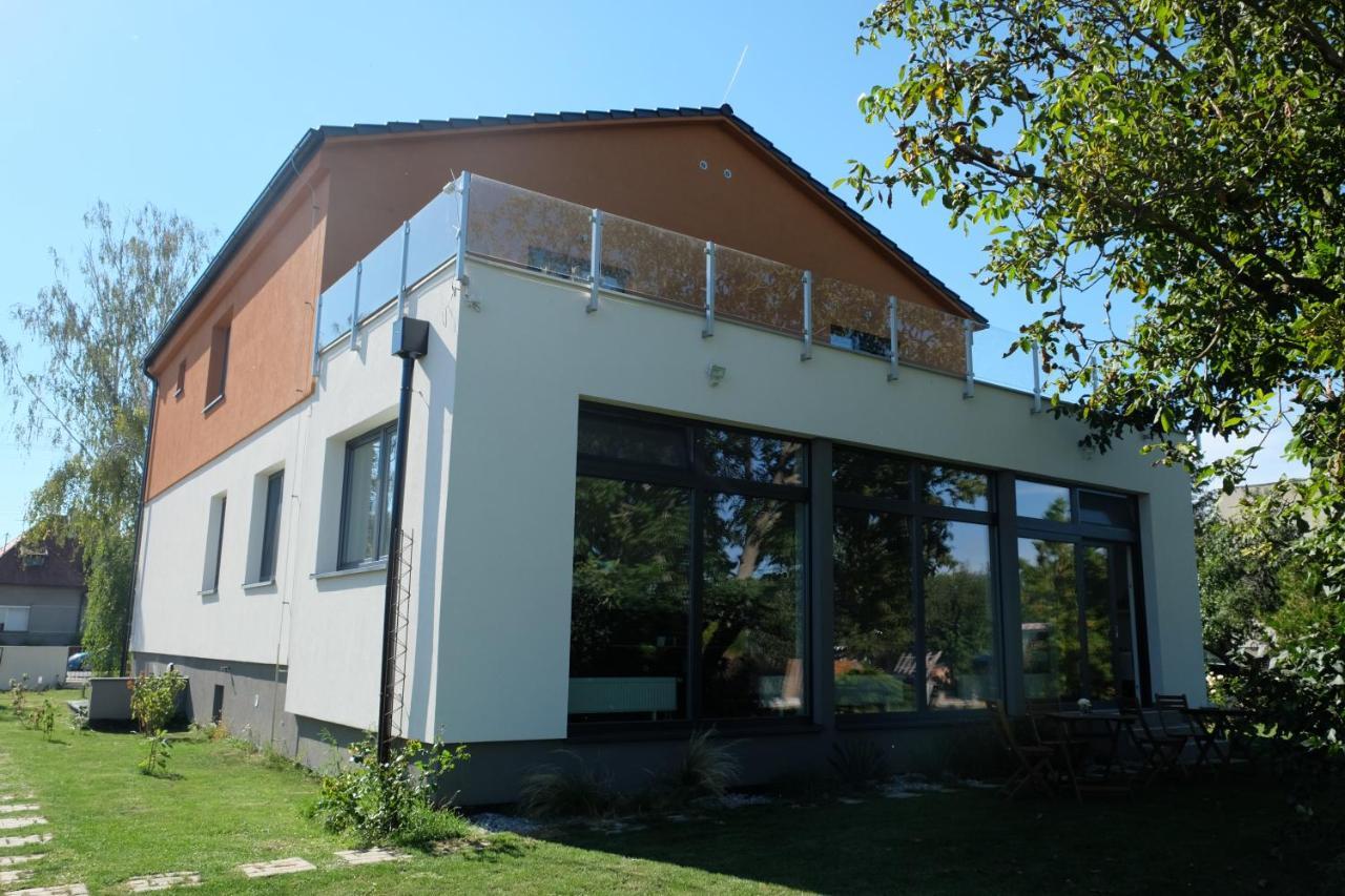 Penzion Pod Brezami** Нитра Экстерьер фото