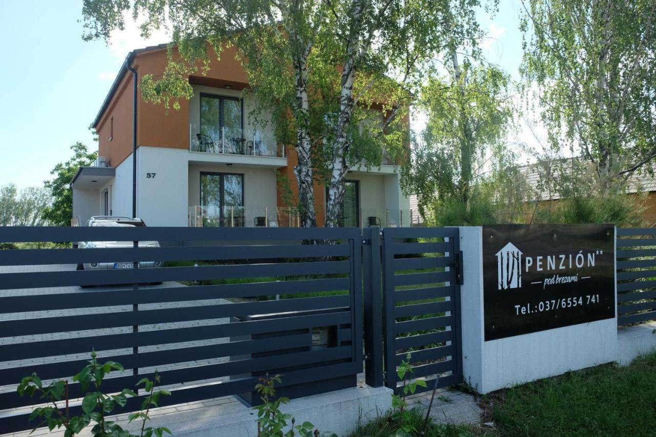 Penzion Pod Brezami** Нитра Экстерьер фото